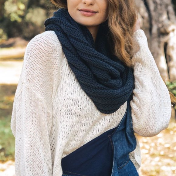 Classic Rib Knit Infinity Scarf - Picture 8 of 9